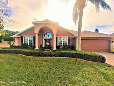 831 Carriage Hill Road Melbourne, FL 32940