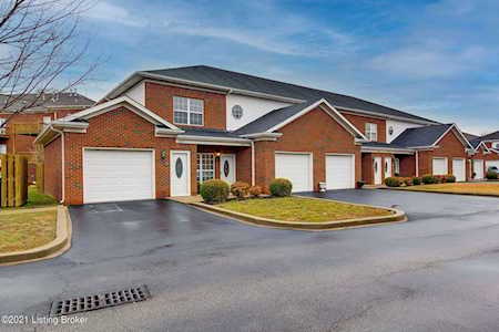 10323 Dorsey Village Dr Louisville, KY 40245