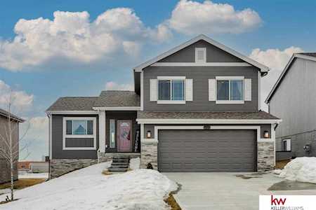 19101 Cottonwood St Gretna, NE 68136