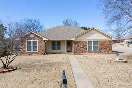 2213 Highland Dr Van Buren, AR 72956