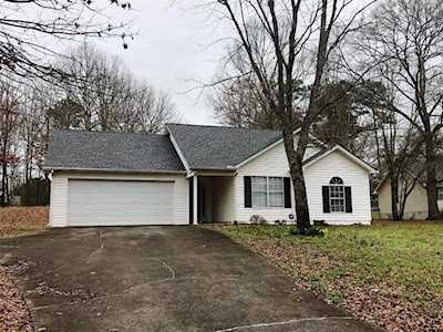 121 Deer Run Trl SE Calhoun, GA 30701