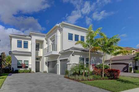 9807 Vitrail Lane Delray Beach, FL 33446