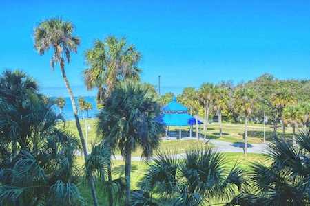 1100 Imperial Dr #304 Sarasota, FL 34236