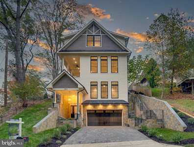 2513 Vernon St Arlington, VA 22207