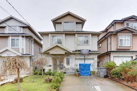 4927 Chatham Street Vancouver, BC V5R 3Z1
