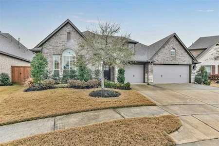19411 Clear Springs Cove Ct Cypress, TX 77433