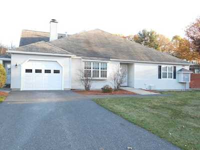 187 Chapman Pl #187 Leominster, MA 01453