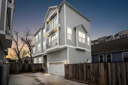 919 W 16th St Houston, TX 77008