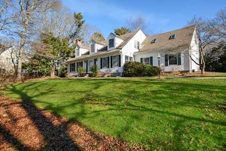 21 Rydal Mount Dr Falmouth, MA 02540