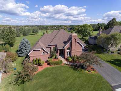 9490 Wedgewood Drive Woodbury, MN 55125
