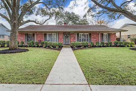 5239 Cheena Dr Houston, TX 77096