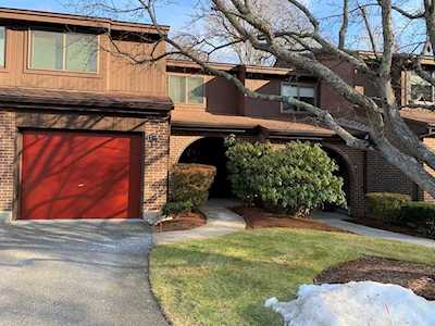 17 Country Club Rd #4 Peabody, MA 01960