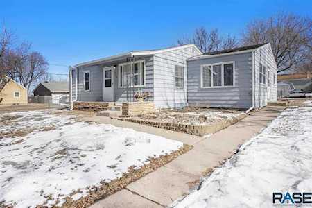 1320 N Williams Ave Sioux Falls, SD 57104