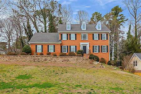 4231 Singing Post Ln NE Roswell, GA 30075