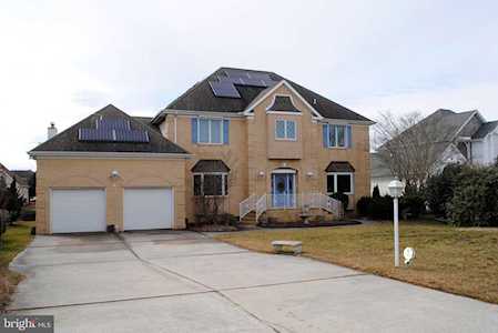 6 Leigh Dr Ocean Pines, MD 21811