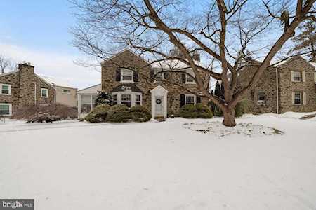 5204 Apache Ln Drexel Hill, PA 19026