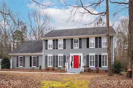 9800 Providence Forest Ln Charlotte, NC 28270