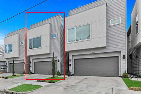 1513 Chestnut St Houston, TX 77009