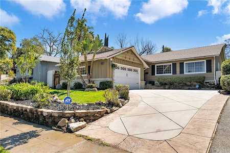 21908 Buena Ventura Street Woodland Hills, CA 91364