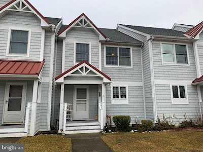 9703 Village Ln Ocean City, MD 21842
