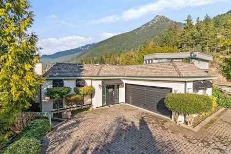 20 Periwinkle Place Lions Bay, BC V0N 2E0