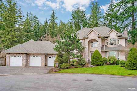 13433 21 Avenue Surrey, BC V4A 9N8