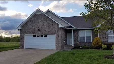 37 Townsend Way Clarksville, TN 37043