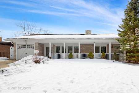 419 E Drury Ln Barrington, IL 60010