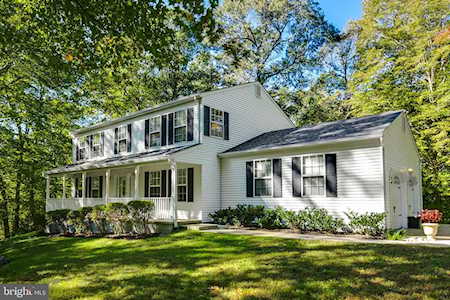 8200 Sycamore Circle Owings, MD 20736