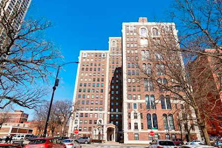 5555 S Everett Ave #C-10 Chicago, IL 60637