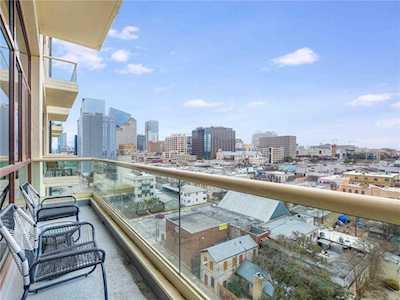 555 E 5th ST #807 Austin, TX 78701