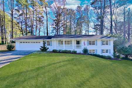 5830 Hilderbrand Dr Sandy Springs, GA 30328