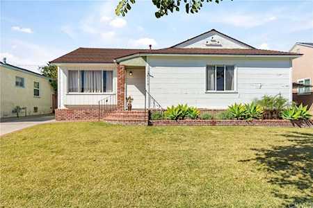 4779 Deeboyar Avenue Lakewood, CA 90712