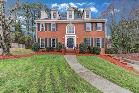 4204 Tiverton Ct Roswell, GA 30075