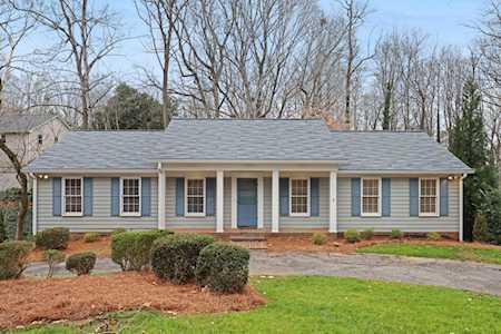 4750 Longchamps Dr Sandy Springs, GA 30319