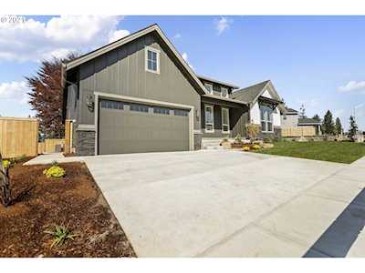 321 NE Lovrien Ave Gresham, OR 97030