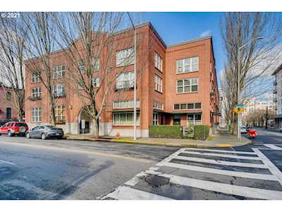 1009 NW Hoyt St #101B Portland, OR 97209