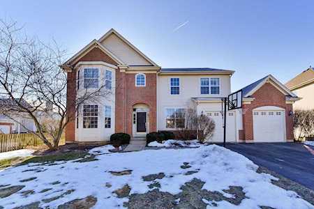 503 Woodland Way Oswego, IL 60543