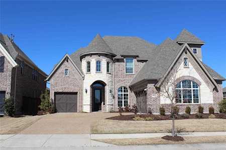 904 Marietta Lane Aubrey, TX 76227