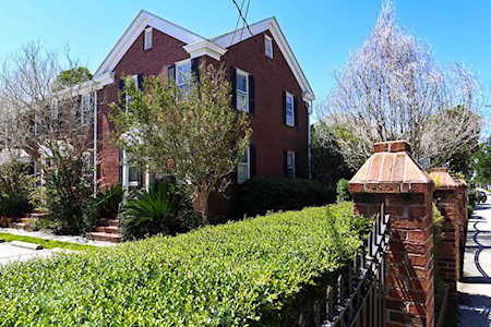 301 Broad St Charleston, SC 29401