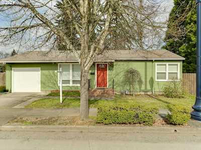 957 SE Washington St Hillsboro, OR 97123