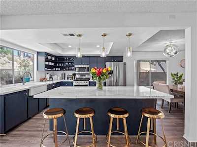 15509 Carrousel Drive Canyon Country, CA 91387