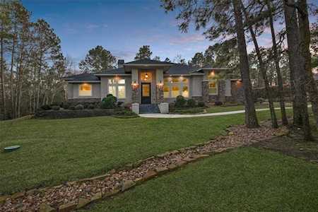 29232 Champions Dr Magnolia, TX 77355