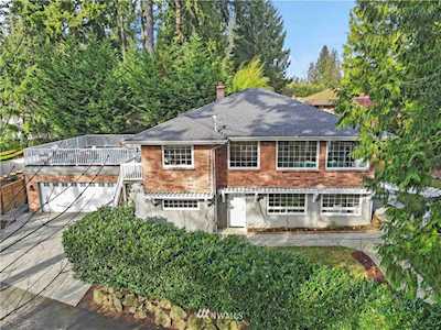 1245 112th Ave NE Bellevue, WA 98004