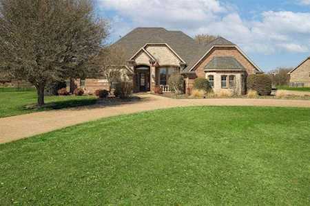 414 W Aurora Vista Trail Aurora, TX 76078