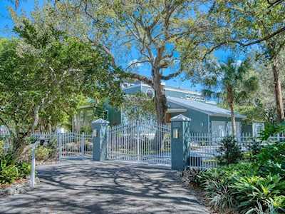1334 Roberts Bay Ln Sarasota, FL 34242