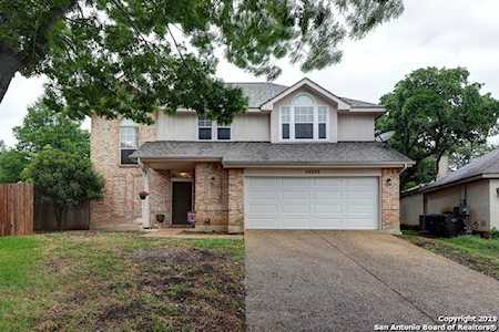 14235 Red Maple Wood San Antonio, TX 78249