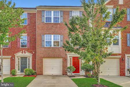 10265 Fountain Circle Manassas, VA 20110