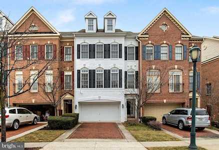 107 Oak Knoll Terrace Rockville, MD 20850