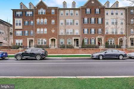 8137 Greenbelt Station Parkway #303F Greenbelt, MD 20770